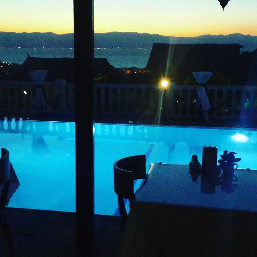 Ciftlik Hotel Çeşme Eksteriør bilde